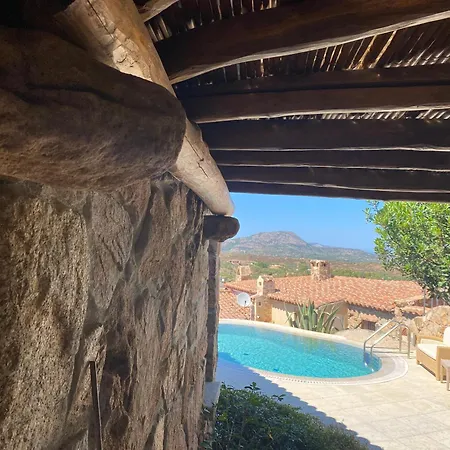 Roccia D'oro Piscina Privata *
