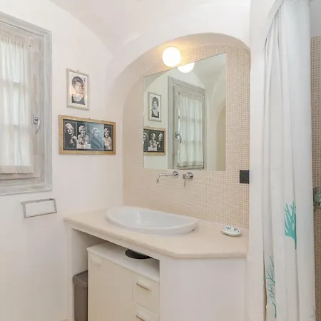 Roccia D'oro Piscina Privata Villa