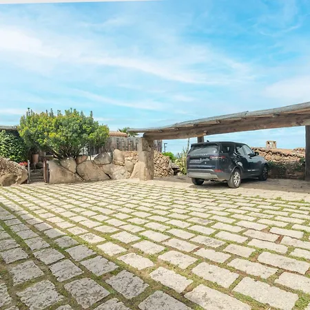 Roccia D'oro Piscina Privata Villa Porto San Paolo (Sardinia)