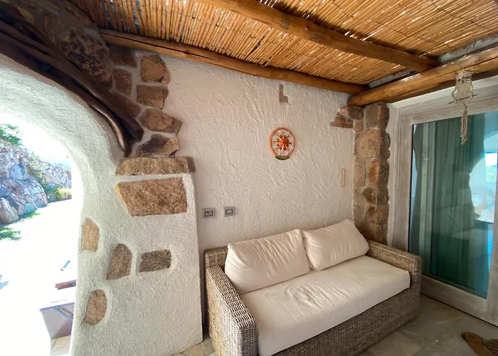 Roccia D'oro Piscina Privata Villa Porto San Paolo (Sardinia)